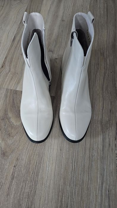 Ghete dama piele