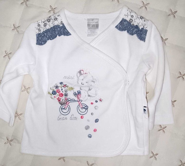 Бебешки дрешки на символични цени!