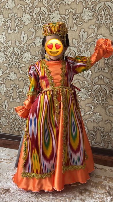 Узбекский национальная одежда