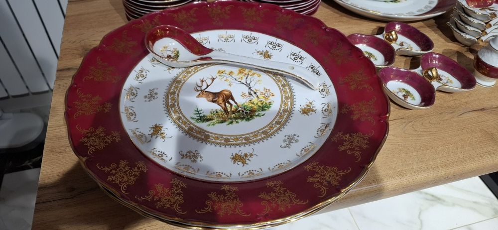 Набор посуды на 12 персон