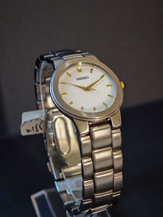 Продавам часовник SEIKO