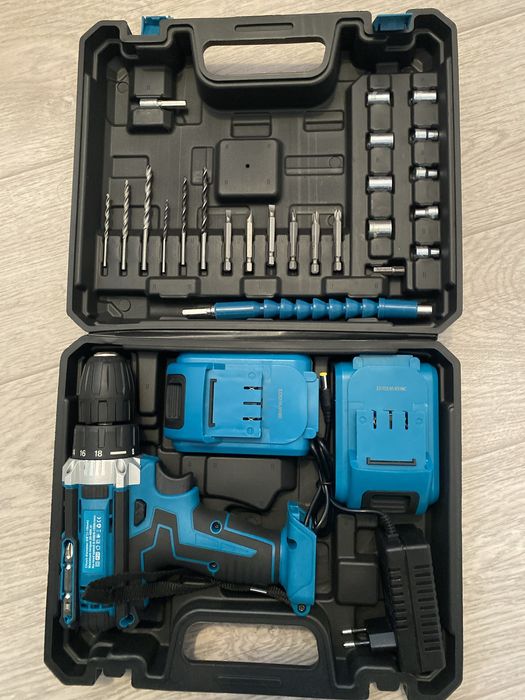 Шуруповерт DeWALT MAKITA