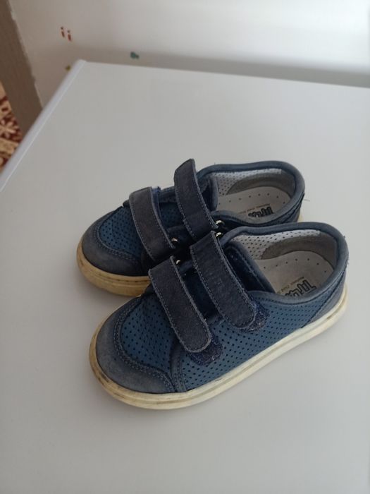 Продам обувь фирма Тиффани