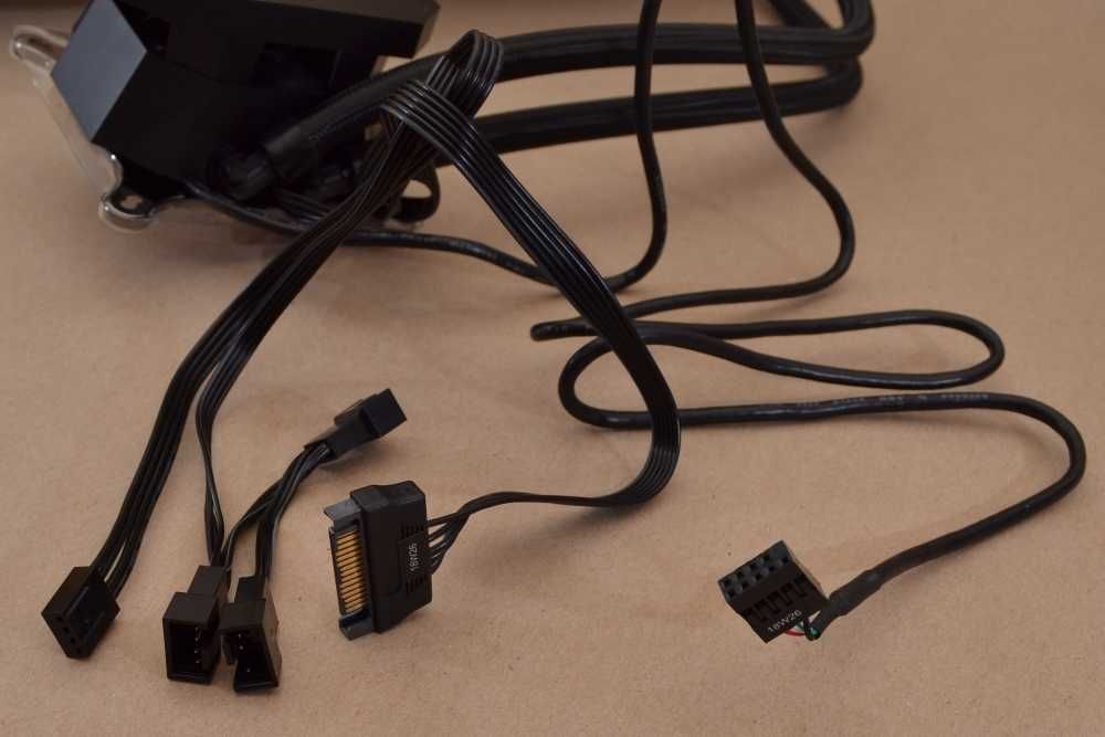 Охладител ASUS ROG Ryujin 360