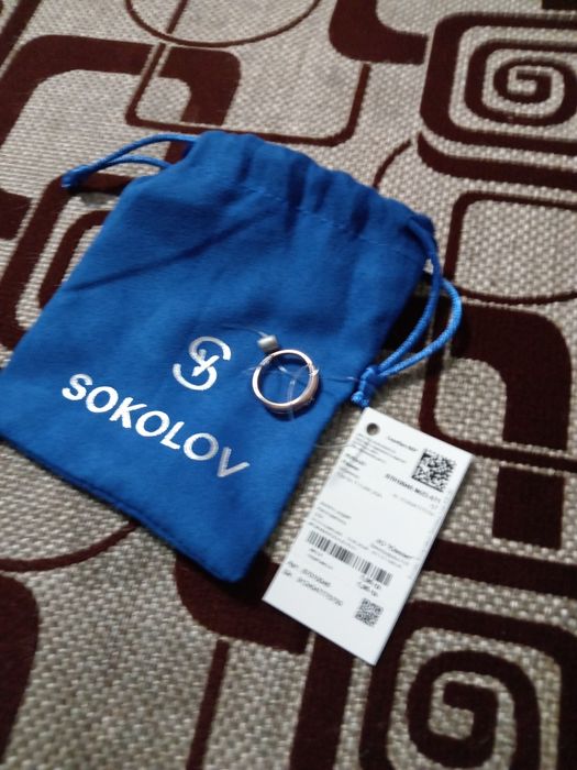 Кольцо очень красивое размер не подошёл.