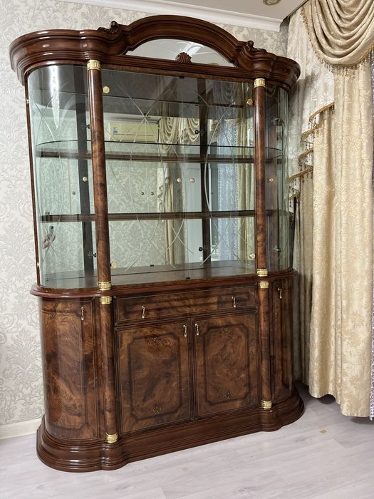 Сервант гостиная и. Камок