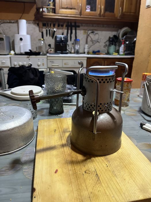 Примус шмел 1 руски