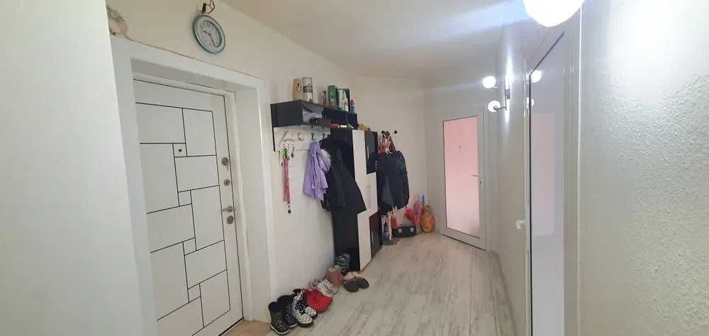 Продава се Тристаен апартамент в Добрич, Център - 87 кв.м за 1114 €/кв.м - Снимка #6