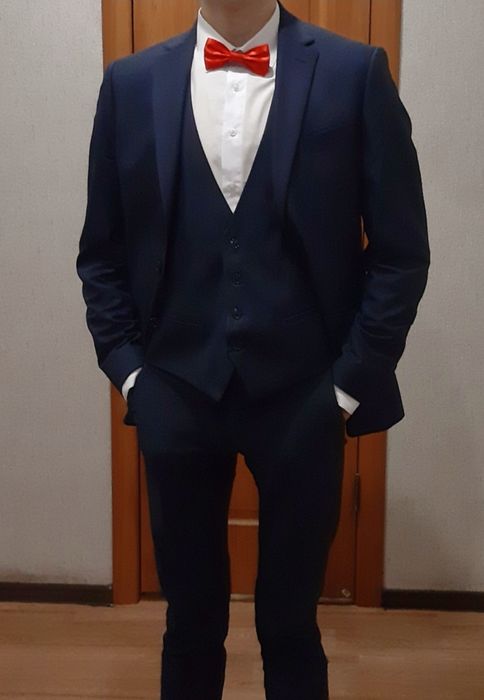 Стильный костюм-тройка