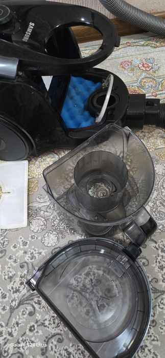 Продам 2 пылесоса самсунга рабочие!