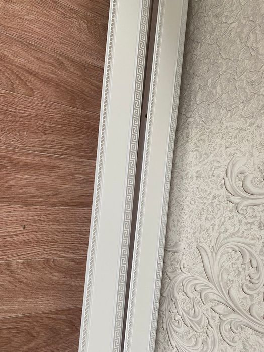 Продам гардины настенные.