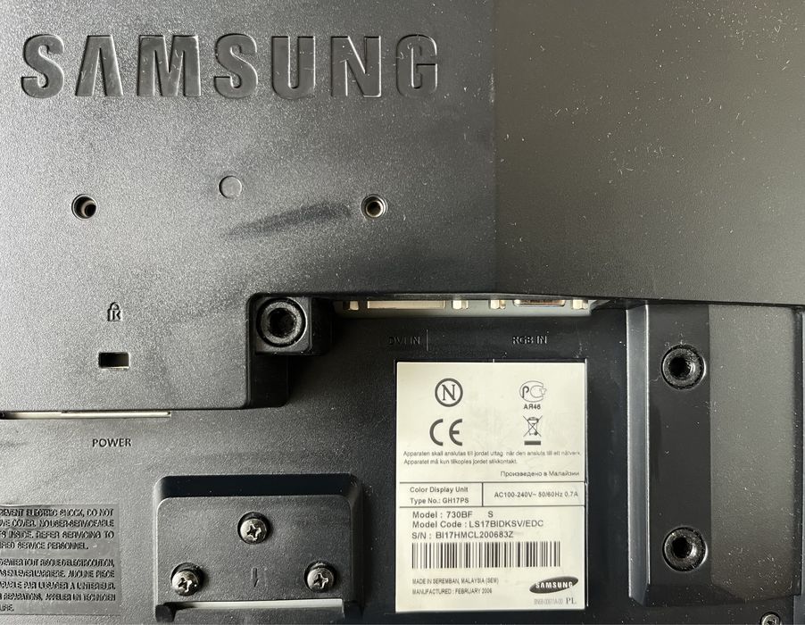 Монитор Samsung 730BF Монитор Самсунг