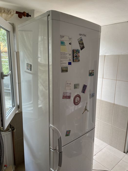 Vand frigider cu congelator Arctic Clasa A++