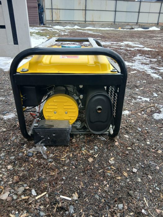 Продам генератор