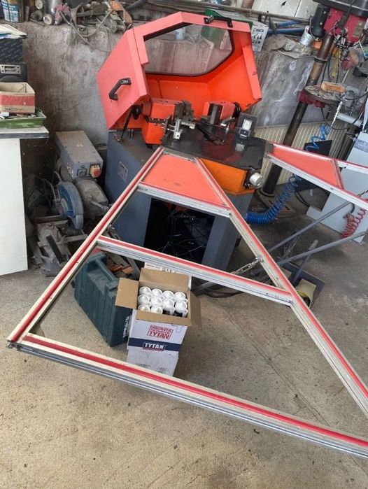 Машини за дограма