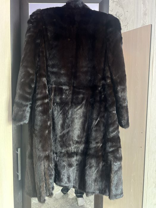 Продам норковую шубу