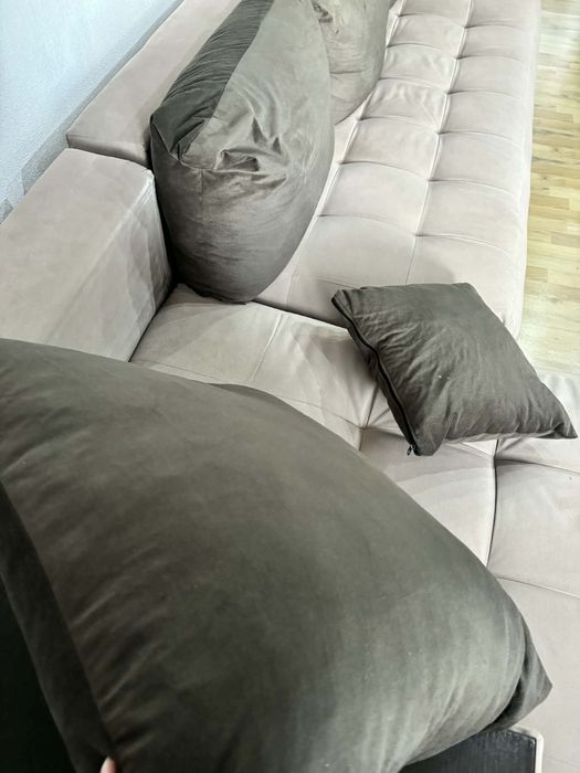 Масивен ъглов диван