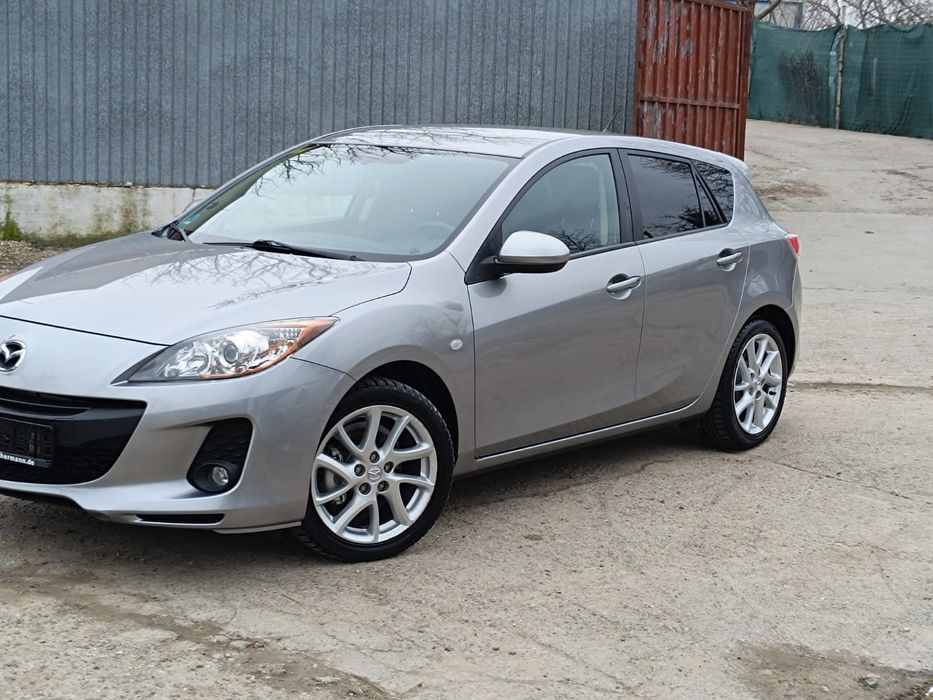 Mazda 3 1.6 benzina 105 cp an 2013 rar efectuat