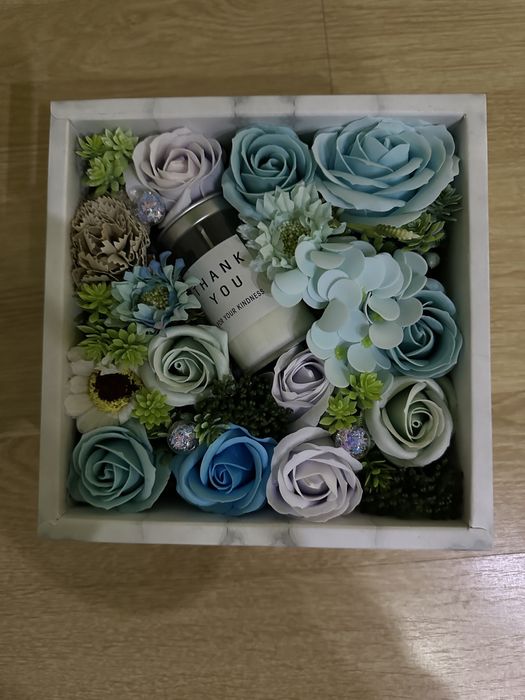 Ornament flori artificiale