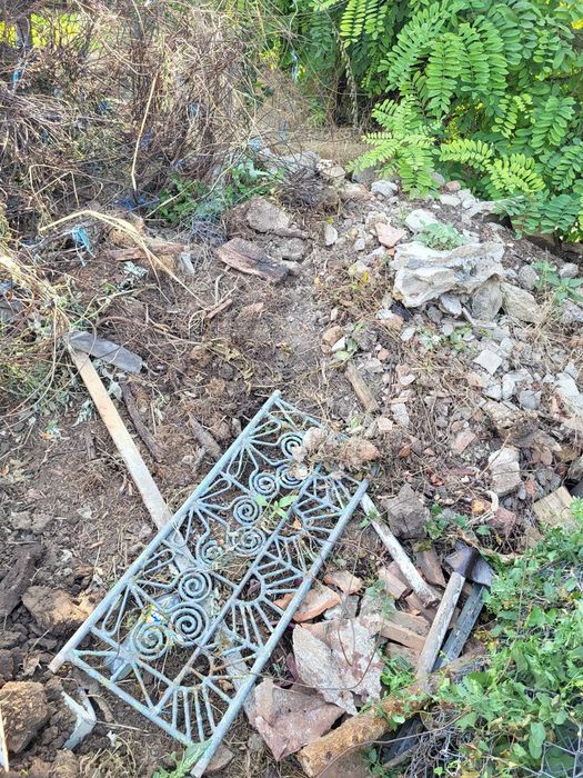 Eliberarea Apartamente, case , curățenie case gradini subsol , eliberare moloz
