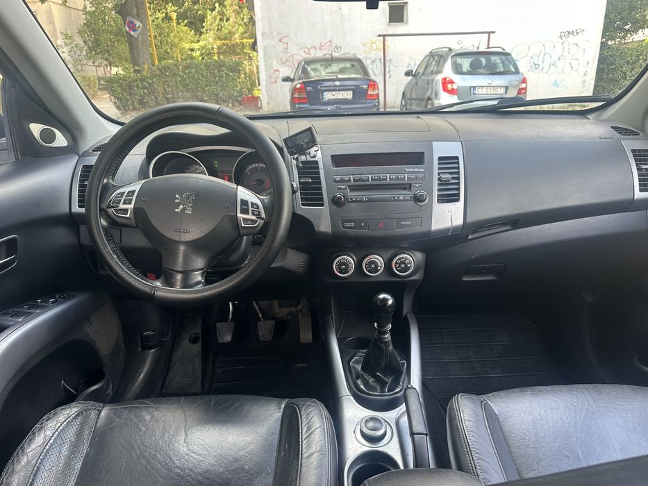 Peugeot 4007/2009/4x2(4x4)2.2HDI/7Locuri/6+1Vit/Piele-2.990€