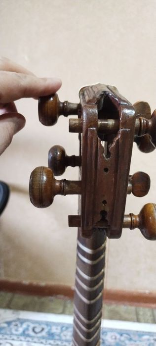 Bakinskiy tor sotiladi