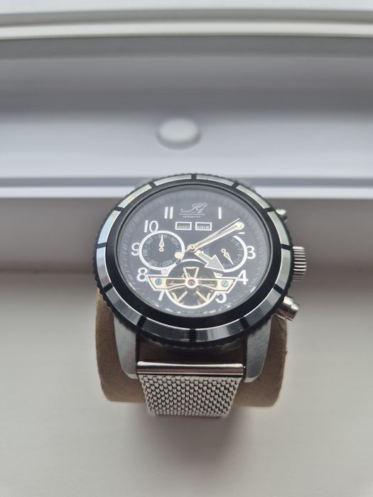 Ceas mecanic automatic