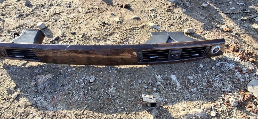 Интериорна лайсна  за BMW