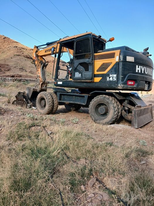 Ekskavator sotiladi 145 xunday