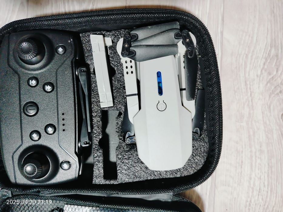 Дрон/квадрокоптер