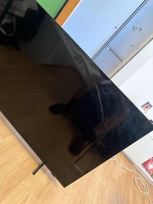 Vand Televizor Samsung Mini Led 2026(folie polarizator dezlipita in rest toate piesele perfect functionale)