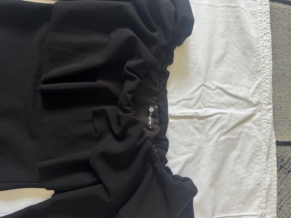 Rochie neagră elegantă