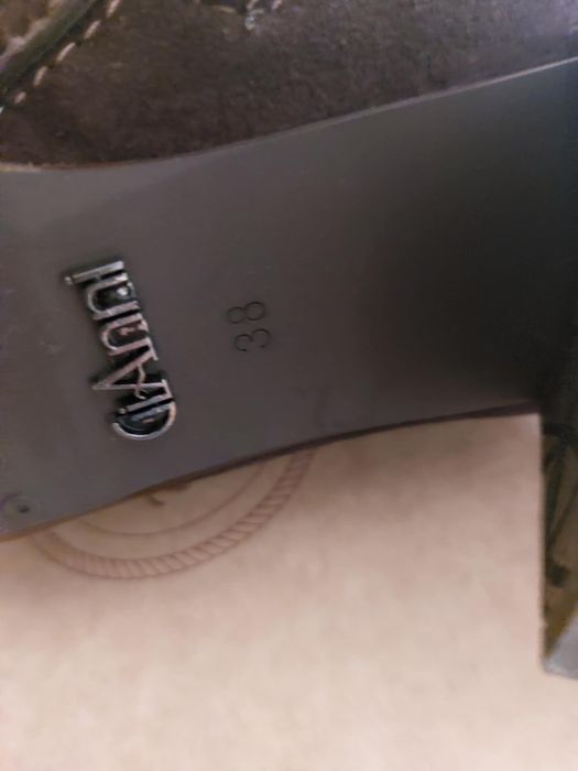 Продавам черни зимни ботуши