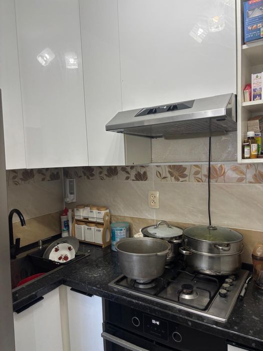 Продам 3 комн.улучшенной план.Р-н Океана