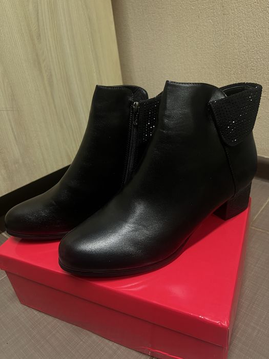 Денские ботинки, кроссовки, рабочая обувь