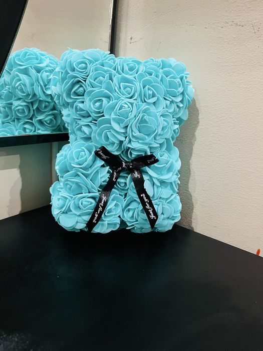 Мече от сини розички 20 см