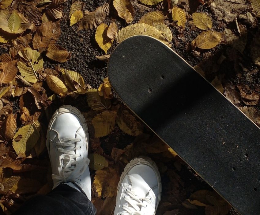 срочно продам скейт. использован 2-3раза