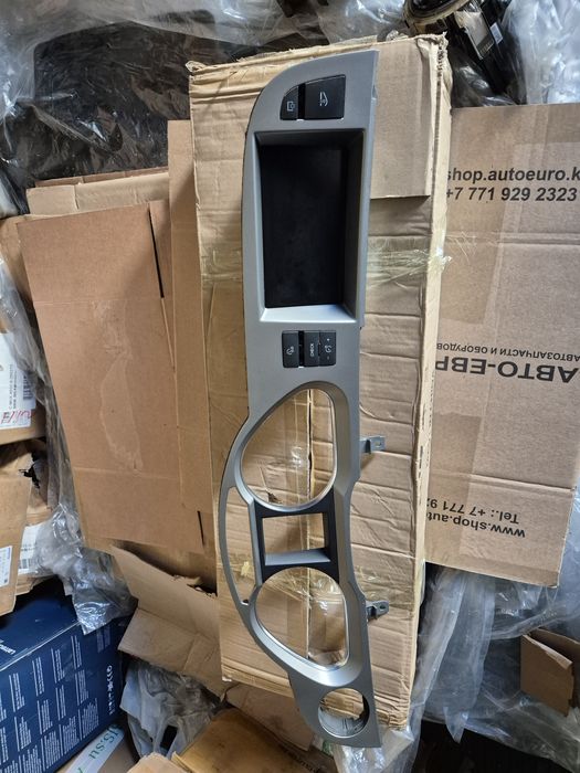 Монитор большой на Audi A6 C6, Allroad