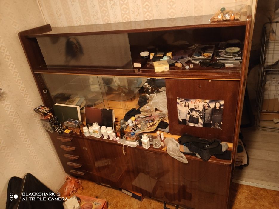 Продам сервант или обмен на что нибудь