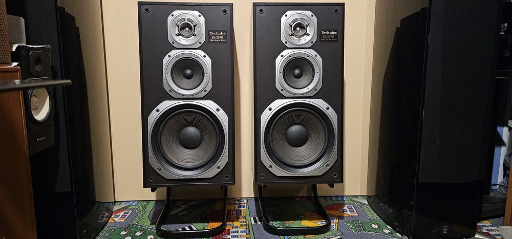 Colectie Technics SB 3670 boxe audio pe trei cai