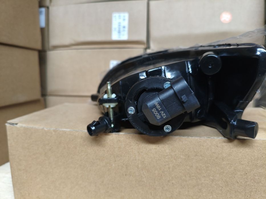 Продаю туманки Лексус RX330