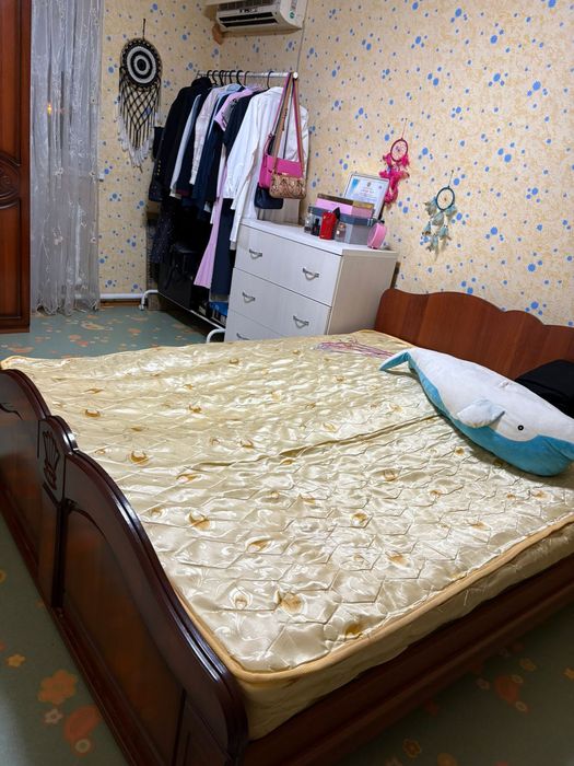 Спальный гарнитур