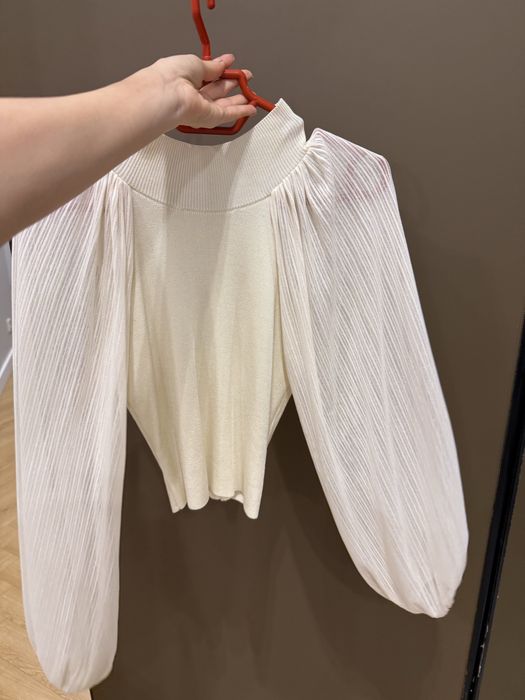 Красивая блузка австралиского бренда