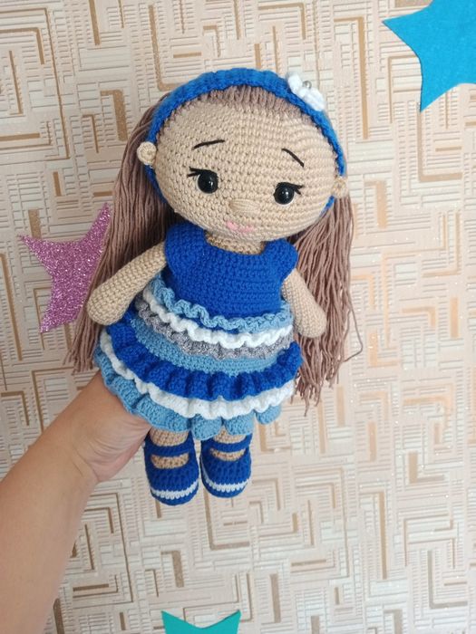 Вязанная кукла ручной работы
