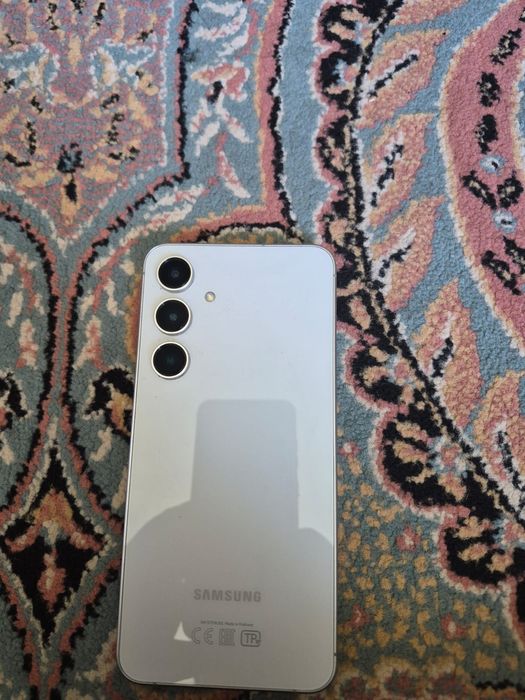 Samsung S24 fe продам