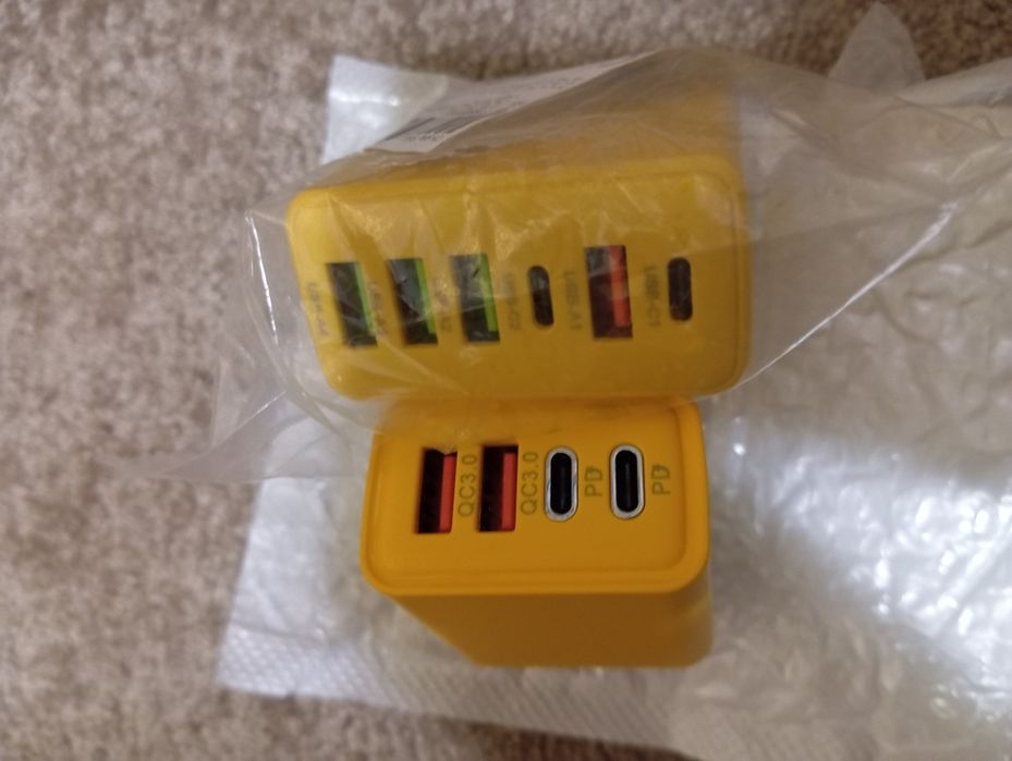 Зарядно за телефони таблети и други