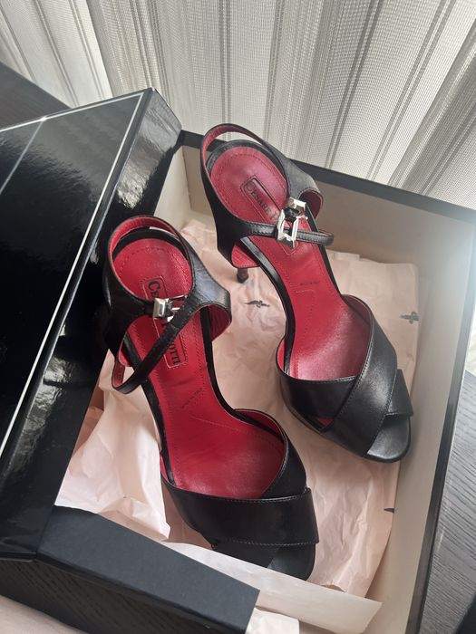 Обивки с висок ток Cesare Pachoti