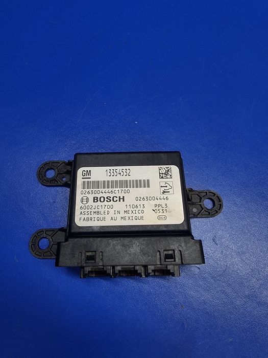 Modul senzori de parcare opel astra j
