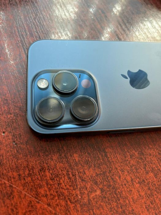 Apple IPhone 15 pro 256gb