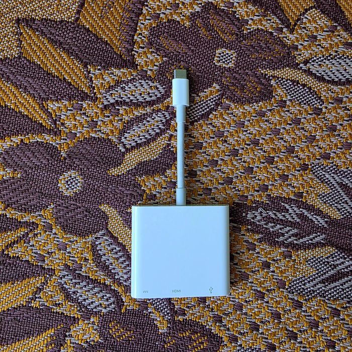 Продам адаптер Apple